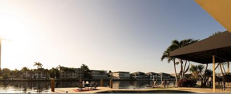 5 Bedroom Luxe Villa on Deep Water Intracoastal