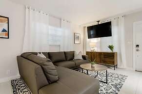 Walk to Fort Lauderdale Beach - Perfect Beach Escape