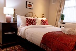 Trendy Two Bed Apartment With Private Garden