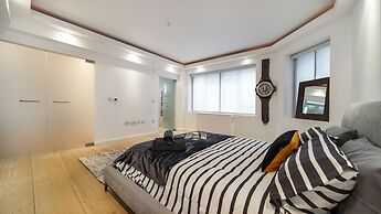 Exquisite 2400sqft 3 Bed Brick Lane Pad