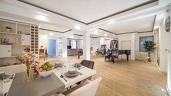 Exquisite 2400sqft 3 Bed Brick Lane Pad