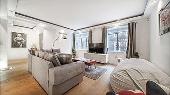 Exquisite 2400sqft 3 Bed Brick Lane Pad