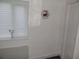 Captivating 1-bedroom Apartment in Bolton