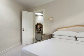 Bathurst Mews II by Onefinestay