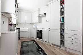 Bathurst Mews II by Onefinestay