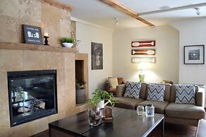 3 Pines Lodge Muskoka