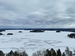 3 Pines Lodge Muskoka