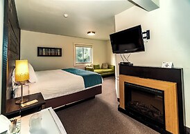 3 Pines Lodge Muskoka