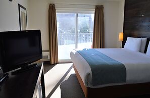 3 Pines Lodge Muskoka