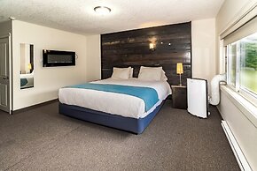 3 Pines Lodge Muskoka