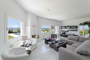 Villa Daria Close to Faragas Beach