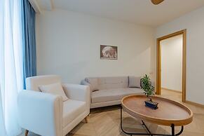 MiraMar Luxury Residences