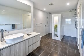 La Bella Waters 5 Oceanview BBQ Buggy