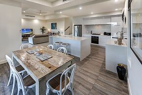 La Bella Waters 5 Oceanview BBQ Buggy