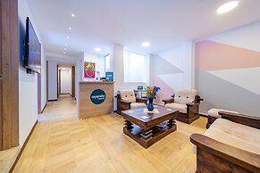 Ayenda De La Calle Real