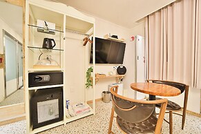 Hotel February Dongdaegu