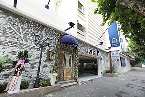 Hotel February Dongdaegu
