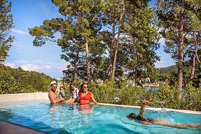 Valamar Amicor Resort