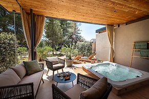 Valamar Amicor Resort