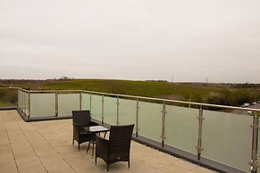 Livestay - 2bed Penthouse With Wrap Around Balcony