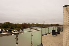 Livestay - 2bed Penthouse With Wrap Around Balcony