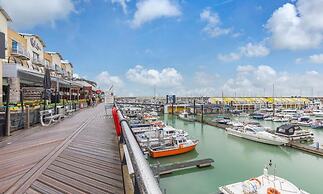 On the Water 2 -waterside Studio With Terrace Overlooking the Harbour