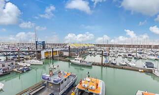 On the Water 2 -waterside Studio With Terrace Overlooking the Harbour