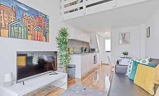 On the Water 2 -waterside Studio With Terrace Overlooking the Harbour