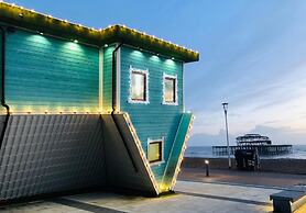 On the Water 2 -waterside Studio With Terrace Overlooking the Harbour