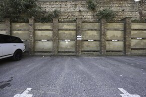 Ocean Walk 2 Bedroom Apartment Moments From the Seaside