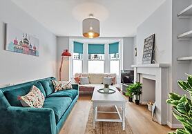Hove Actually House - 4 Bedrooms - Garden