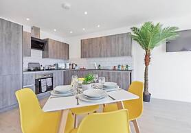 Right On Bright On Apartment 1C - City Centre Luxury Apartments