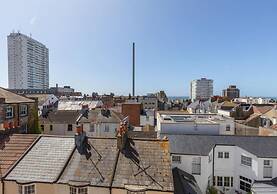 Right On Bright On Apartment 1C - City Centre Luxury Apartments