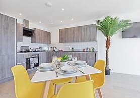 Right On Bright On Apartment 1D - City Centre Luxury Apartments