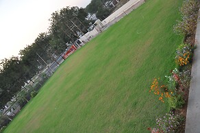 Pride Biznotel Manjusar