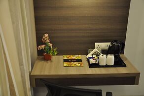 Pride Biznotel Manjusar