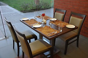 Pride Biznotel Manjusar