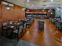 Pride Biznotel Manjusar