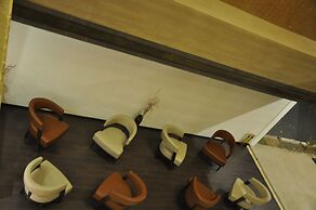 Pride Biznotel Manjusar