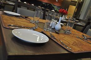 Pride Biznotel Manjusar