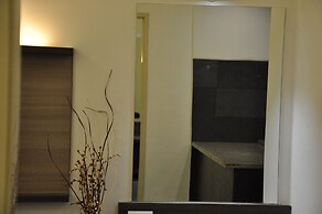 Pride Biznotel Manjusar