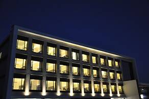 Pride Biznotel Manjusar