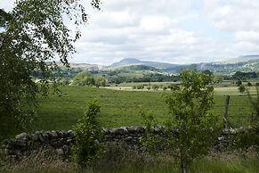 Ingleborough Lodge