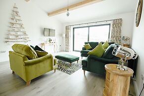 Whernside Lodge
