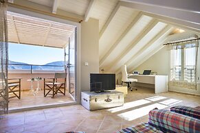 Villa Serenity Sleeps 9