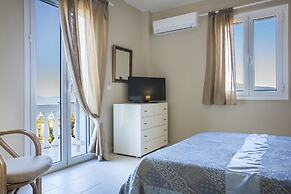 Villa Serenity Sleeps 9