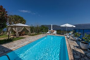 Villa Serenity Sleeps 9