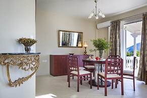 Villa Serenity Sleeps 9