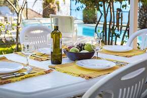 Villa Serenity Sleeps 9