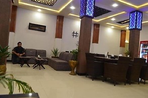 Grand Holidays Hotel